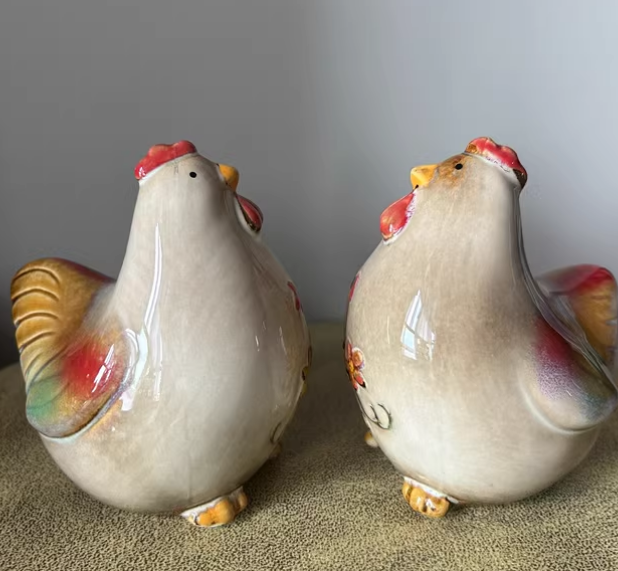 陶瓷小鸡家居摆件工艺品一对